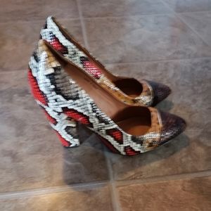 Deena & Ozzy Pointy Toe Pumps size 7.5M